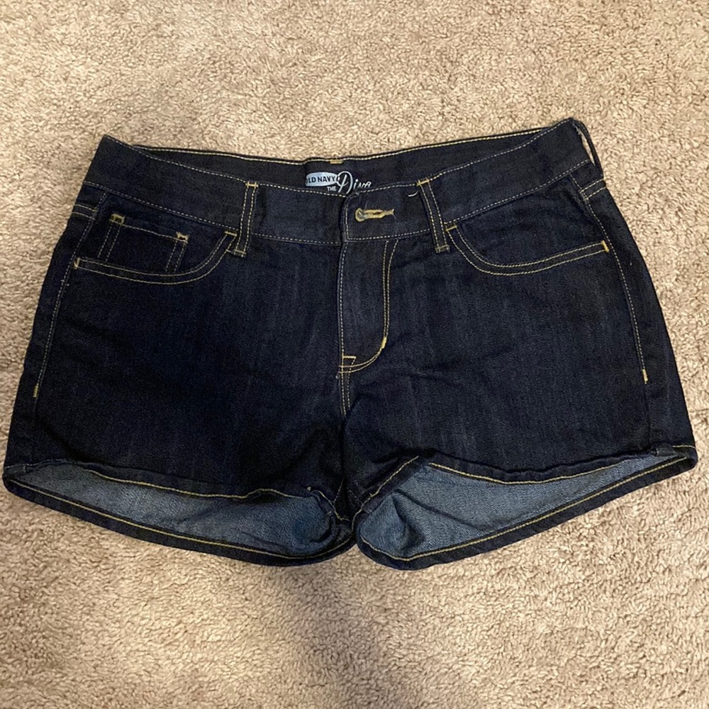 Old Navy the Diva Jean shorts Size 4